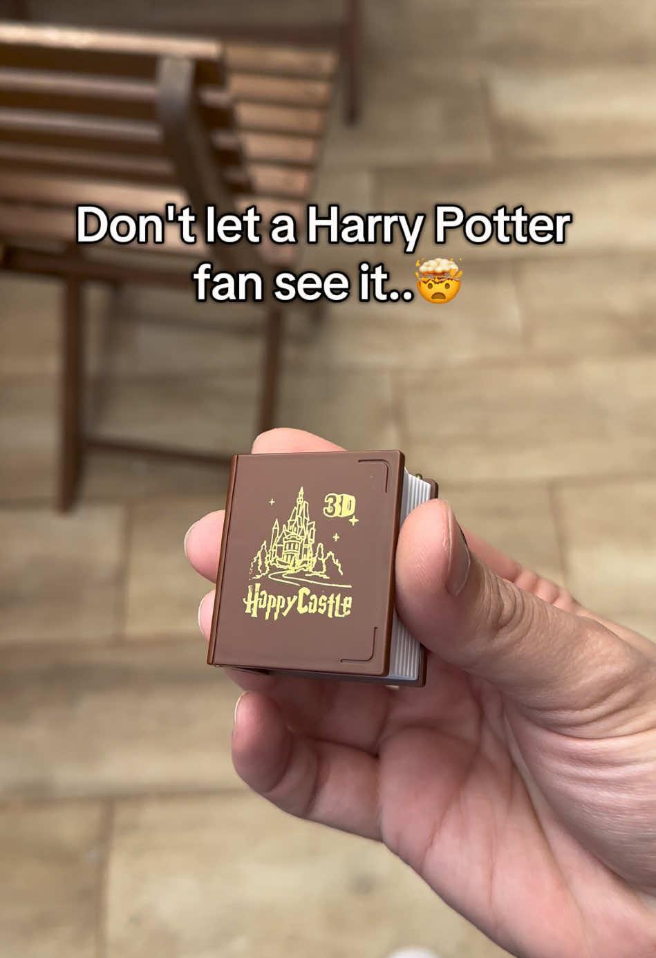 As the Harry Potter fan sees it, he's going to claim it from you🤯 #keychain #harrypotterfan #potterhead #harrypotterbook 