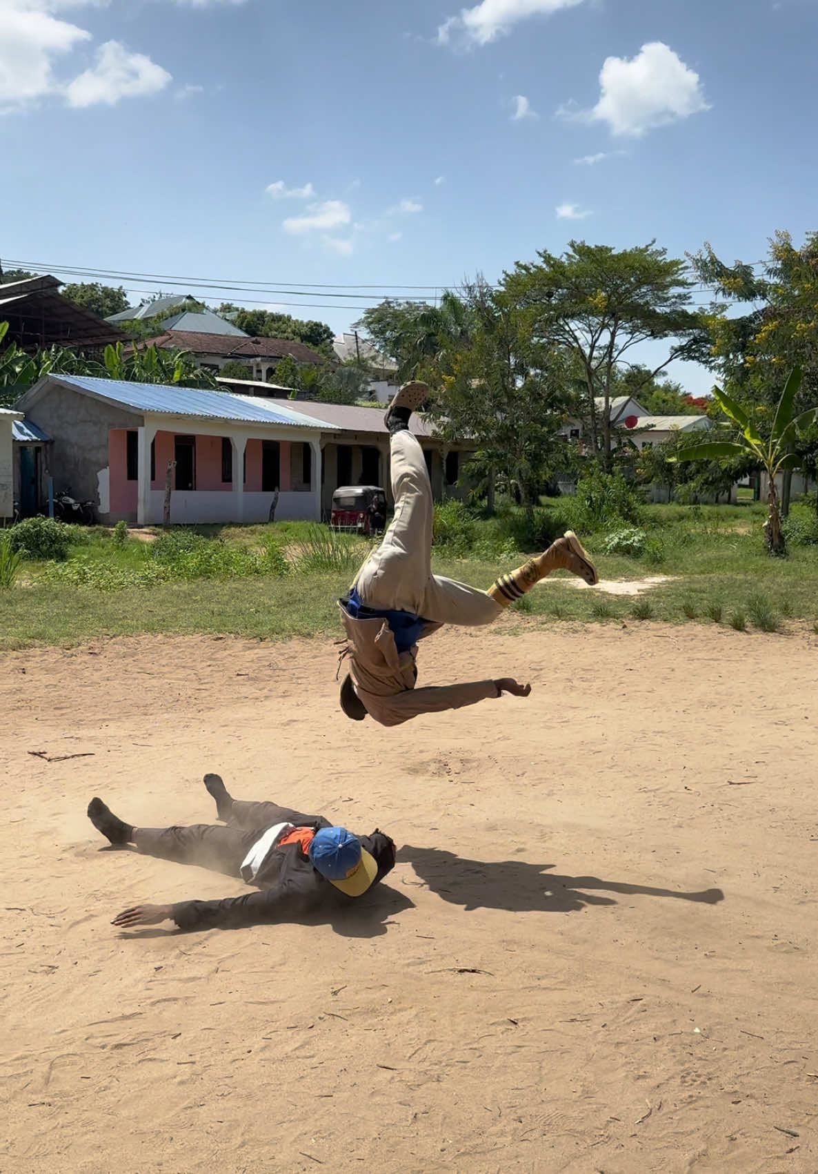 Football drunken master 🥋🥋😂😂 #zerobrainer0 #SportsOnTikTok #AfricanFootball #zerobrainer0comedy 