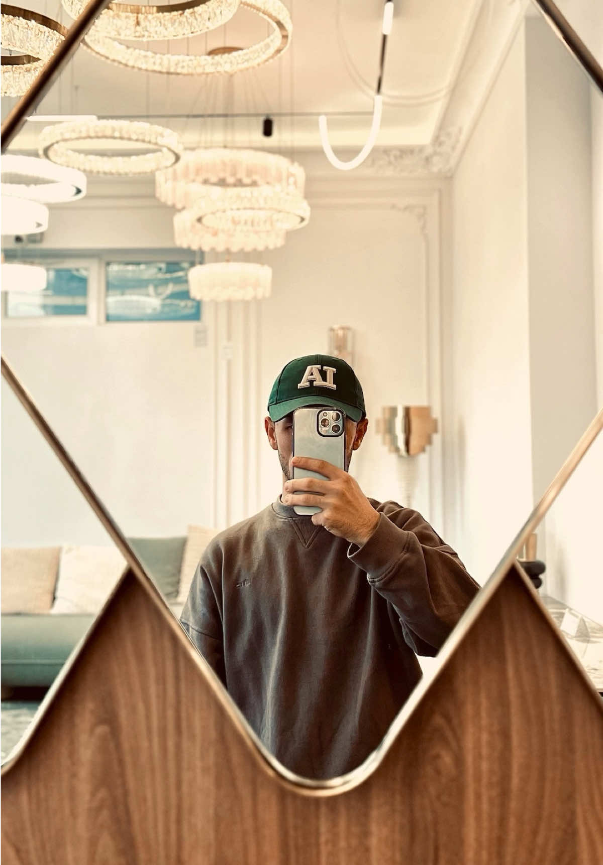 Try this before you take another picture! 📸🔥 Mirror ideas 🔥 #photoideas #phototricks #mobilephotography #photography #creativephotography #photographer #photographer #shotoniphone #tutorial #iphone16promax #newyork 