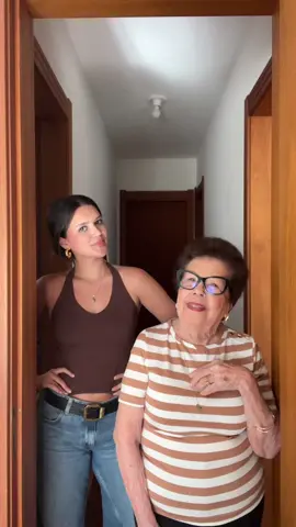 eu copiando a vó sendo viciada em acessórios 🙂‍↔️💅🏼 estamos muito obcecadas @Nasp Acessórios  Publi #acessórios #vó #look #fashion 