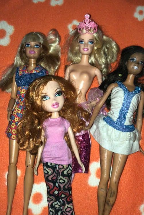 Happy New Year everyone! My dolls in 2025 bought it from my friend’s neighborhood haha #barbie #bratz #threemusketeers #barbieteresa #barbiecollector #barbieworld #fypシ 