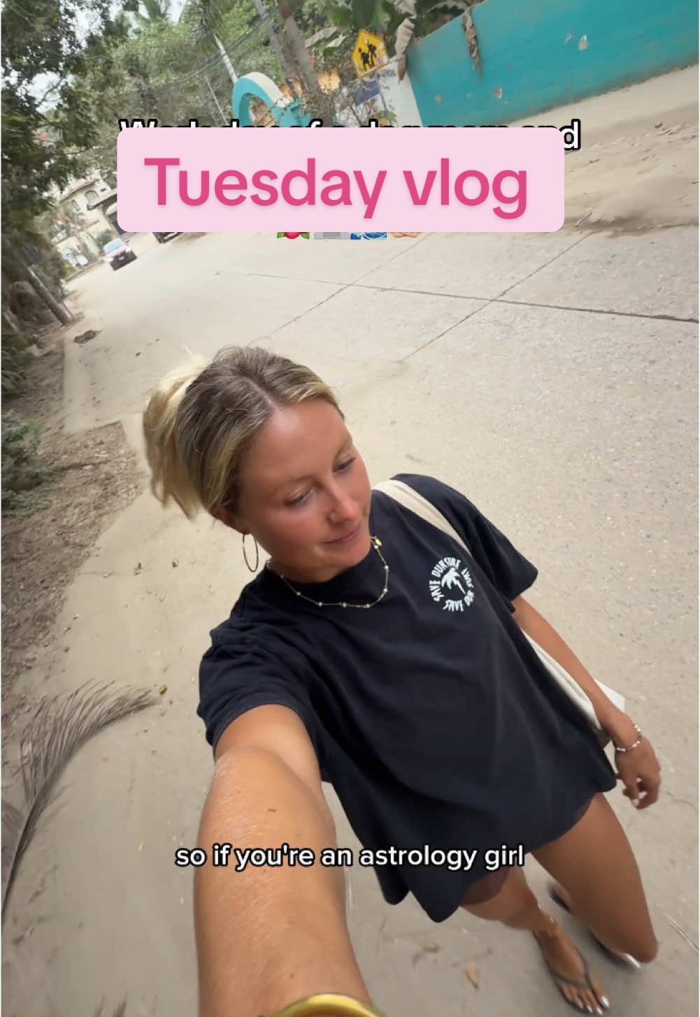 Tuesday in the life but I’m sorry it’s kind of a boring workday today. Let me know if you still like seeing the behind the scenes of my life like this 😌 #sayulita#workday#sayulitadayinthelife #dayinthelife #yoga #yogavlog 