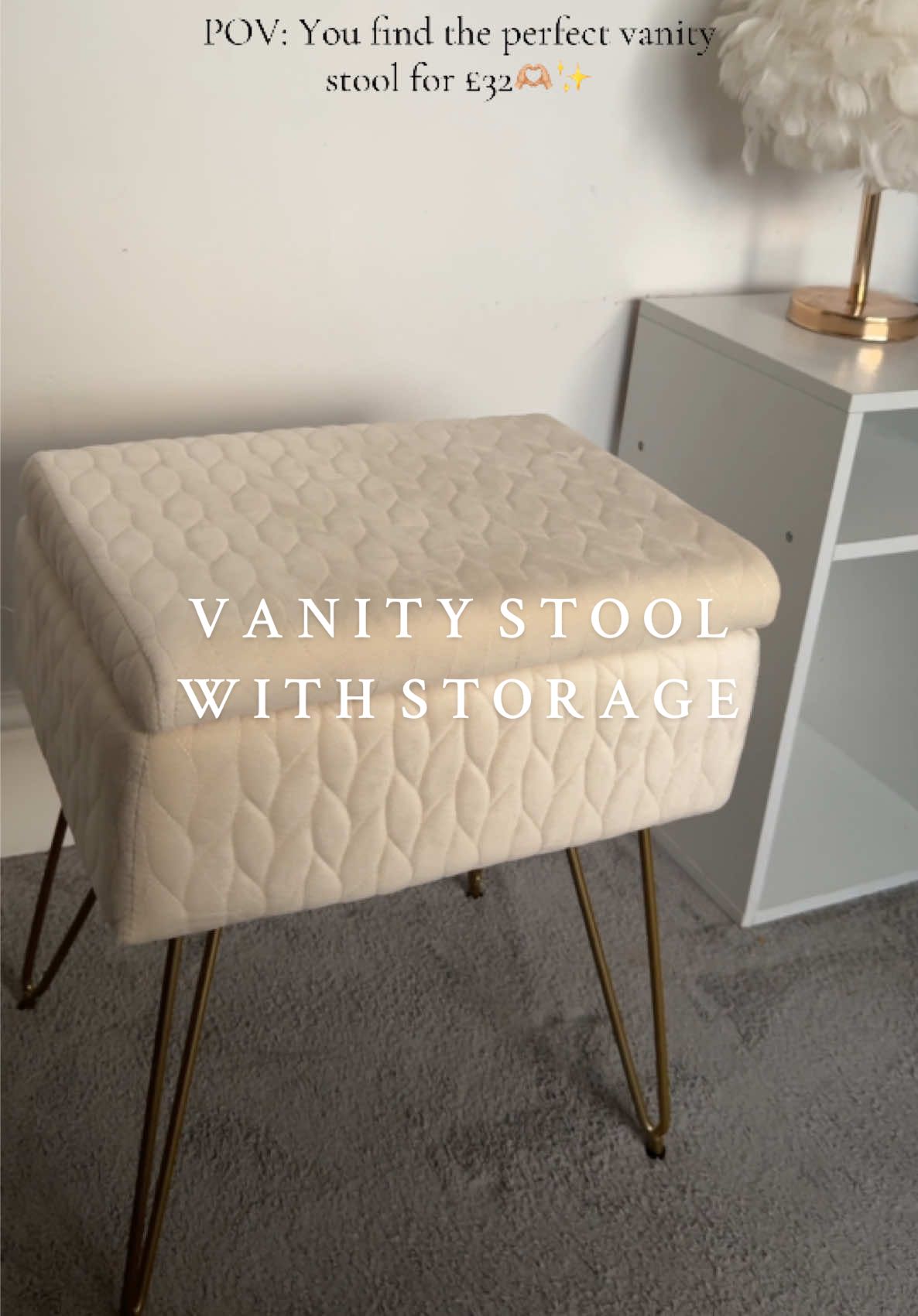 Beautiful vanity stool that has storage🫶🏼 Perfect for storing hair styling tools✨ #storagefinds #bedroomstorage #vanitystool #homestorage #homefinds #tiktokmademebuyit #fypviralシ #bedroomorganization 