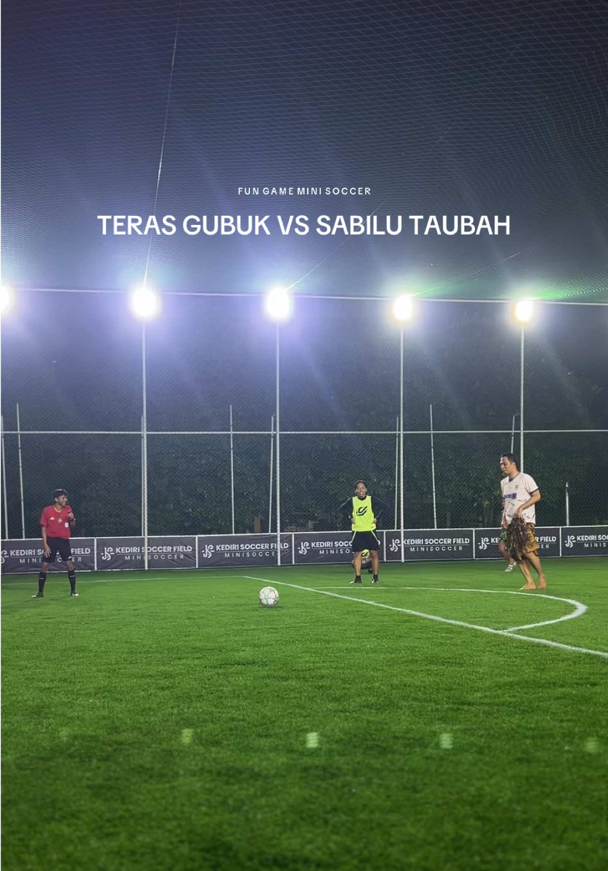 Fun game teras gubuk vs sabilu taubah, gus kautsar berhasil menendang pinalty ✨🙏🏻  #gusiqdammuhammad #minisoccer #fungame #kediri #terasgubuk #dwikideastory #sepakbola #guskautsar #guskautasploso #gusiqdam