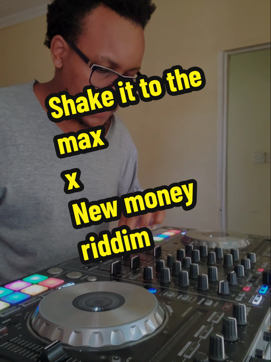 #shakeittothemax #mashup #remix 