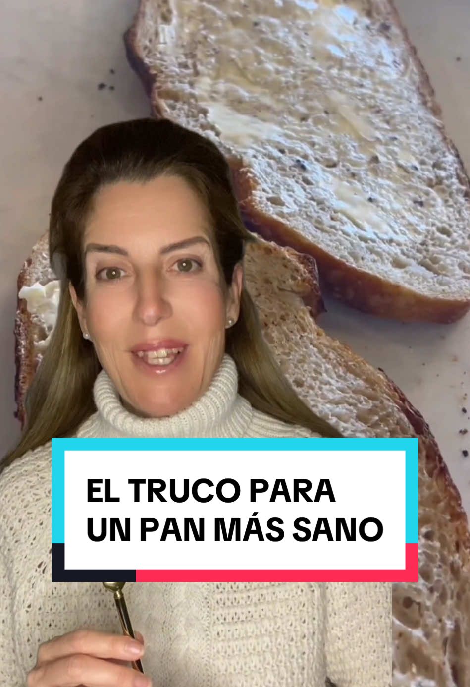 ¿Sabías que congelar el pan no solo lo conserva más tiempo, sino que también lo hace más saludable?  Al congelarlo, su almidón cambia de estructura, convirtiéndose en almidón resistente, que ayuda a estabilizar los niveles de azúcar en sangre y favorece tu salud intestinal.  Además, si lo tuestas después de congelarlo, los beneficios aumentan aún más, protegiendo incluso contra problemas digestivos y de colon.  #PanCongelado #SaludDigestiva #SaludMetabolica 