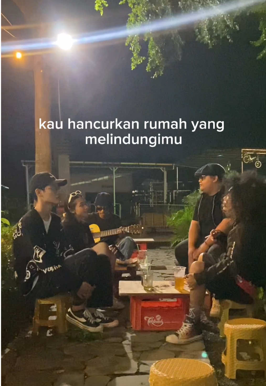 Siap2 nyanyi lagu ini bareng2 di acara 