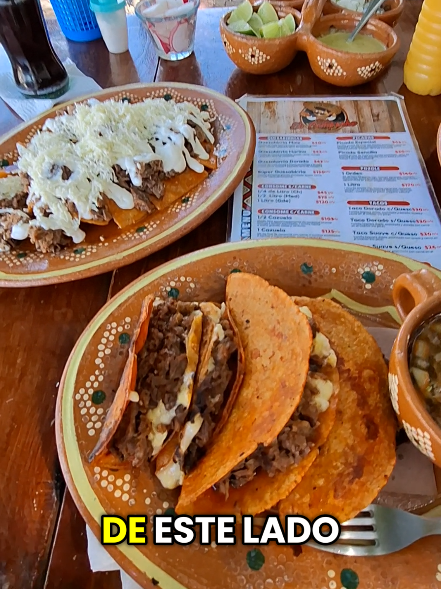 #hazlotumismo #cena #tacos #comida #birria #ramen #ramendebirria #quesabirria #playa #fyp #v #viral #playadelcarmen #rivieramaya #lluvia #sol #mar #cenote #dondecomer #comidaadomicilio #consome #caldo #yo 