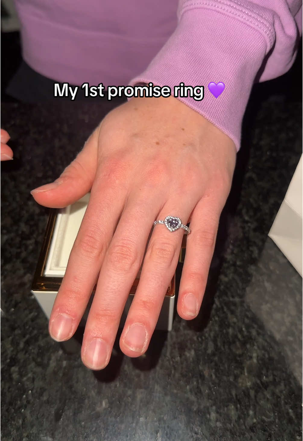 It is a purple promise ring 😍 I am obsessed 💗 #swaveo #swaveojewelry #disney #promisering #couples #bestie #swaveoring #heartring #purple 