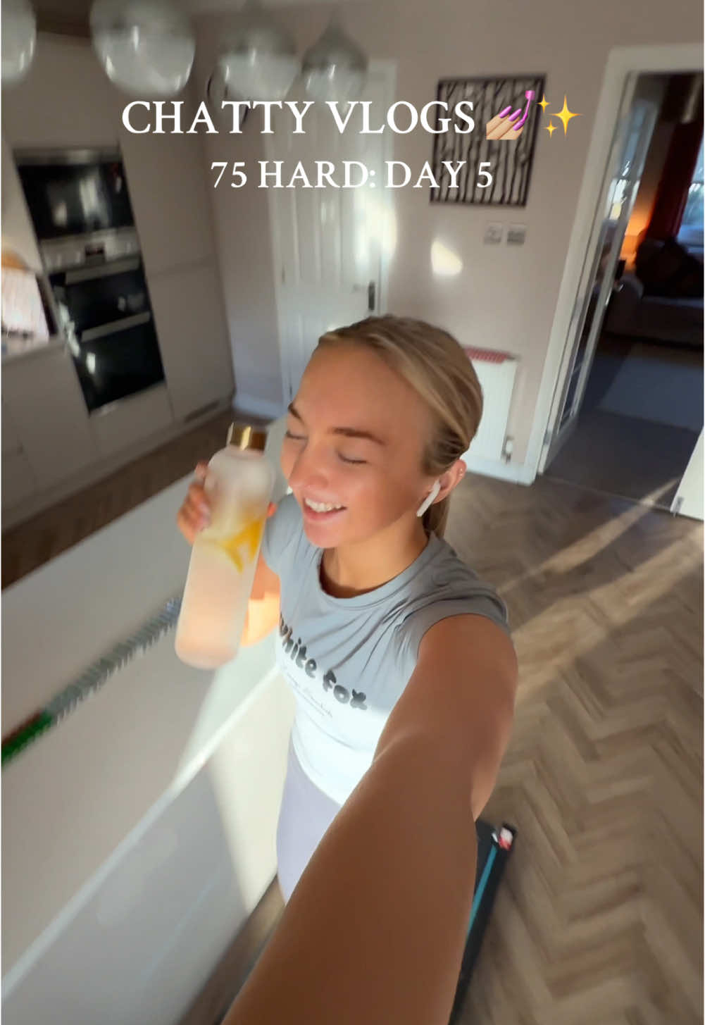 HAPPY DAY 5!!! Looking back at this vlog I seem super moody I’m just on my period that’s all 🤪🙈💅🏼✨!!! Hope you had a fab day 💗✨🫡🥰 #justgirlythings #chattyvlogs #chattyvlog #75hard #75hardchallenge #75hardvlogs 