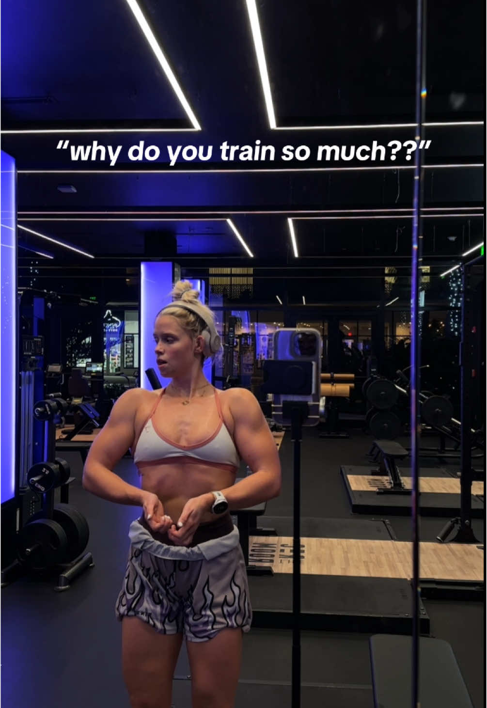 work ethic man🙇‍♀️🙇‍♀️ - - - #gymgoals #gymgirls #girlswholift #GymTok #fypage #fypp #trending #viral #gymaesthetic #fitnesstips #physique #motivation #FitTok #relatable #hybridtraining #athlete 