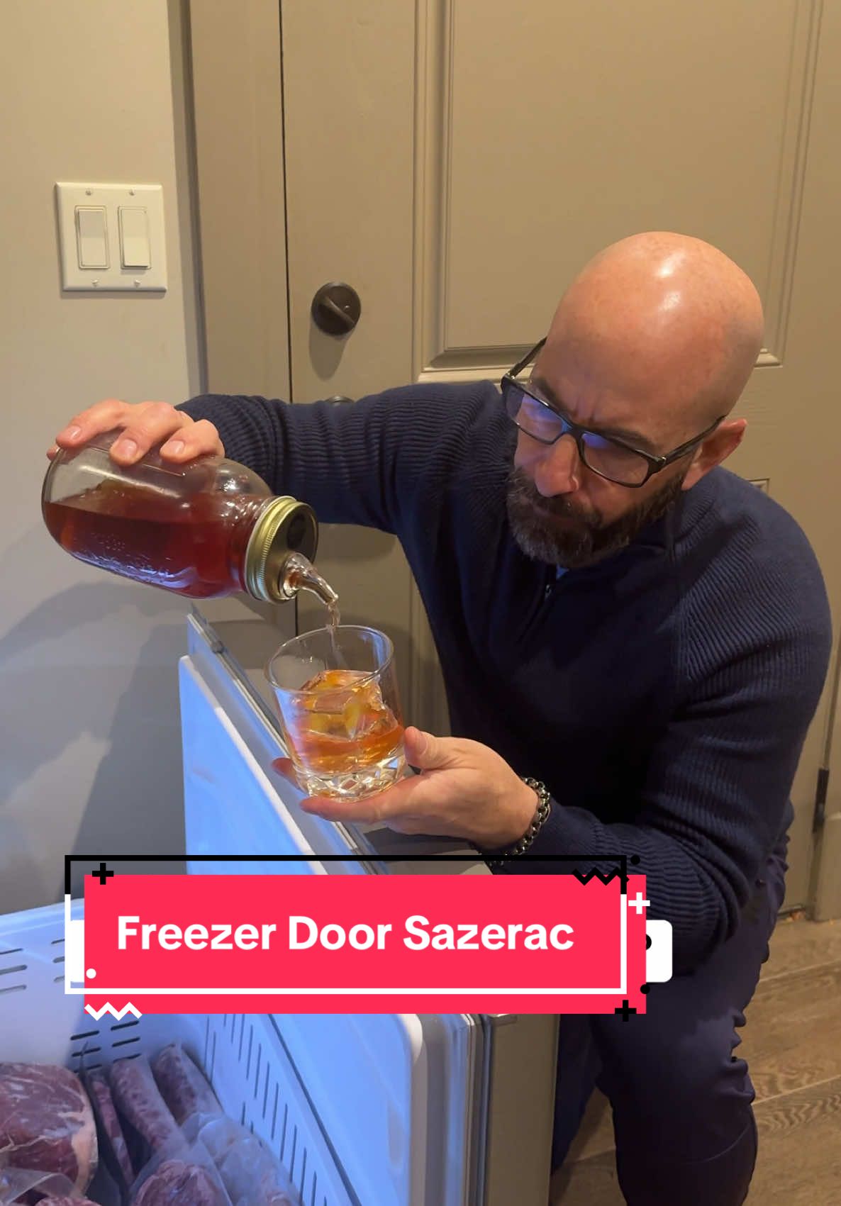 Freezer door Sazerac 🥃🧊 #johnnydrinks #sazerac #cocktails #freezerdoorcocktail 