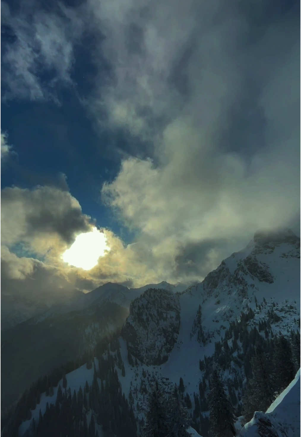 #alps #hike #gorpcore #nature #landscape #garmischpartenkirchen #austria 