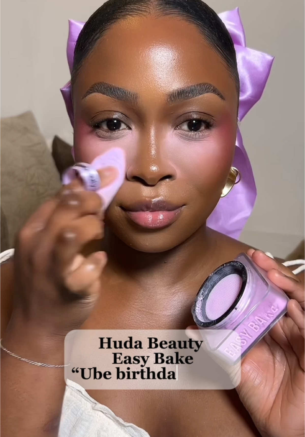 It’s giving “another one, thank you”😍 @Huda Beauty @Huda 💜 The new “Ube birthday cake” easy bake powder! #hudabeauty  #easybake #settingpowder #ubebirthdaycake #blackgirlmakeup 