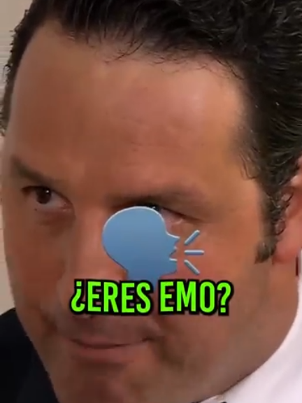En #LaRosa 🌺: ¿ERES EMO? 🧑‍🎤 #NoSoyEmo  #LaRosaDeGuadalupe #ConLasEstrellas #Originales @La Rosa de Guadalupe @Las Estrellas @UniNovelas @La Casa de los Famosos México @AztecaRecords 
