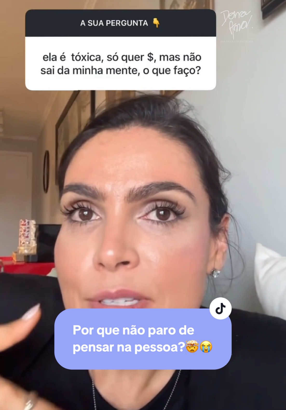 @Dona Ana  Sabe o motivo de você ter saído de um relacionamento tóxico, e não conseguir parar de pensar na pessoa?
 
 O motivo é simples, a pessoa tóxica domina a arte da sedução, ela sabe o que você deseja ouvir.
 
 E assim ela de condiciona através do prazer imediato, criando um ciclo que te prende.
 
 É um vício emocional, difícil de largar, mas não é impossível de superar.
 
 Reprimir os pensamentos só vai reforçar o apego.
 
 O segredo é deixar o pensamento vir, observar sem resistência e, então, deixá-lo ir.
 
 Isso vai enfraquecer o padrão de reforço e abrir espaço para você retomar o controle da sua mente e da sua vida.
 
 Cada vez que você solta, esse ciclo se dissolve mais um pouco.
 
 O processo pode ser lento, mas é poderoso.
 
 Se você não consegue 