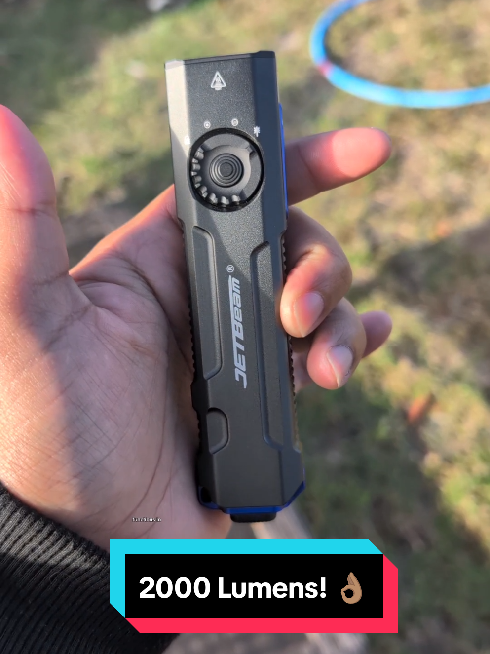 This is the best budget EDC flashlight! 👌🏽 #TikTokShop #giftfordad #giftformom #giftforgrandma #giftforher #giftforhim #FYP #tiktokmademebuyit #giftforwife #giftforhusband #NewYearNewMe #NewYearResolution #NewYear2025 #edc #flashlight 