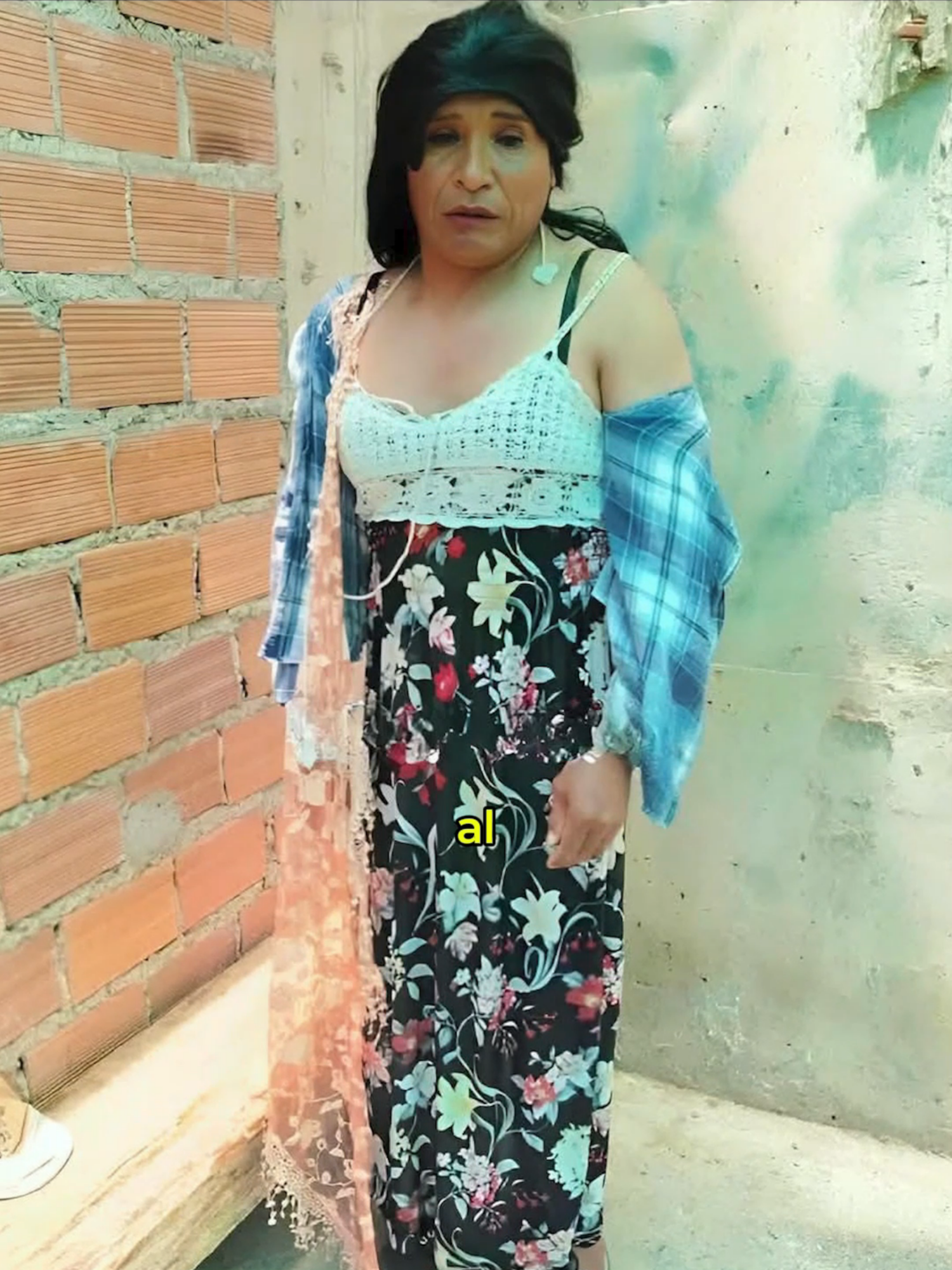 Recluso intenta escapar de El Abra vestido de mujer... #bolivia #noticias #meraya #cochabamba #presos #elabra #abra