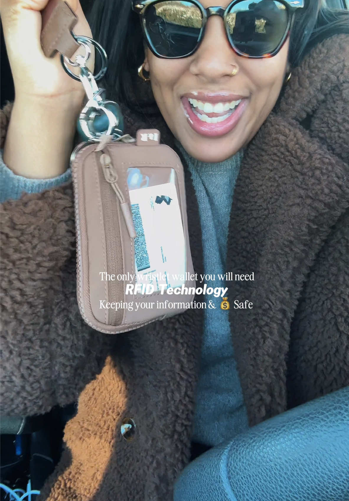 Obsessed with the iris wristlet wallet so much I grabbed it in tan! And it’s RFID blocking. Every girly needs this. @Rainbow Boutique LLC #walletwristlet #wristlet #irisandrainbow #wallet #rfidwallet #rfid #iriswallet #keychain #chapstick 