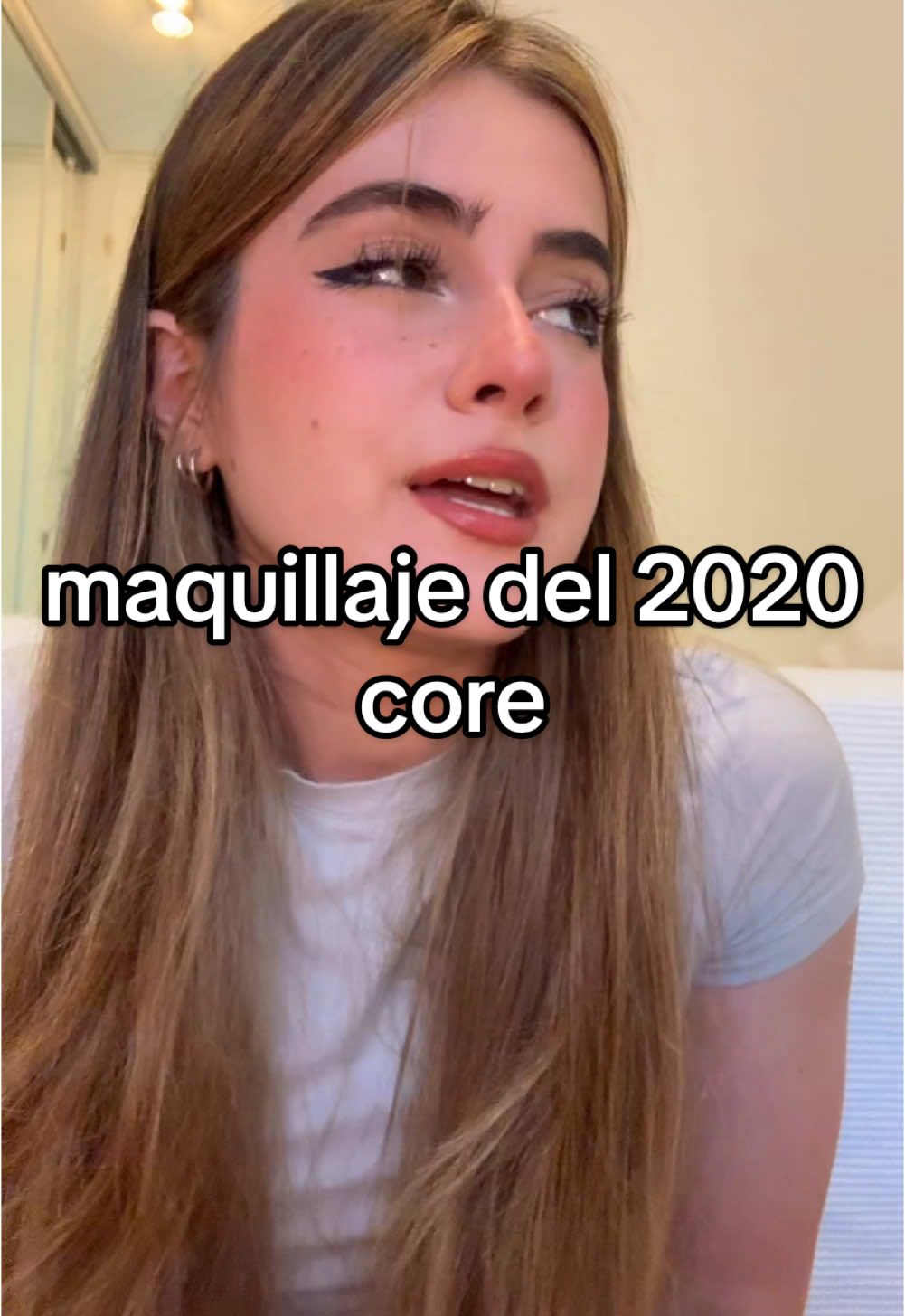 hacer este makeup de nuevo me dio ptsd 😐 pero es muy divertido y extraño un poco ser cringe sin consecuencias #fyp #2020core #maquillaje 