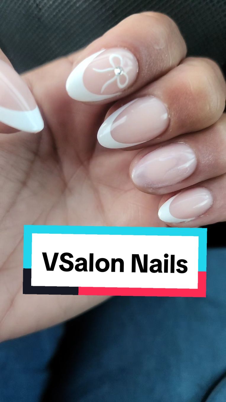 The Best press ons I have ever tried. You can purchase these on Amazon https://tinyurl.com/yree6uhb https://tinyurl.com/mryxdndp @VSALON #vsalon #vsalonpressonnails #vsalonnails #pressonnails #bestpressonnails #qualitypressonnails #pressonnailslovers #pressonnailset 