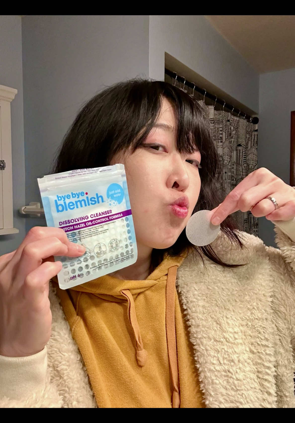 @fei chung Put The #ByeByeBlemish Dissolving Cleanser Sheets To The Test, And She’s OBSESSED! 💕 Just Add Water To These Travel-Friendly Gems And Voilà—Refreshed, Moisturized Skin Anywhere, Anytime! ✨   #facialcleanser #travelskincare #travelmusthaves 