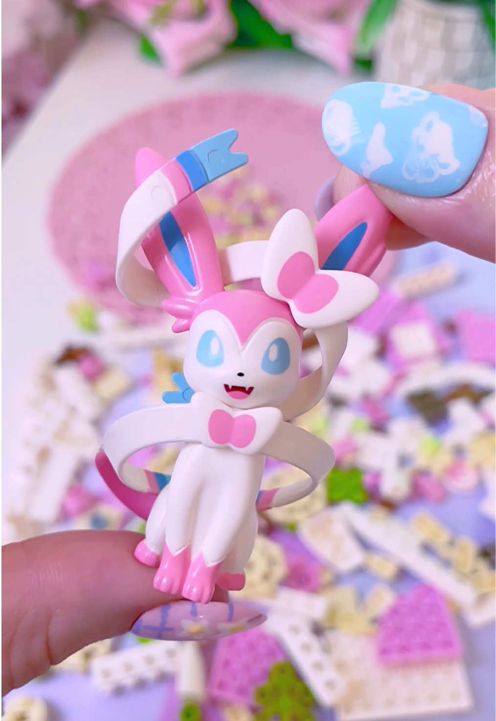 Building the Sylveon Terrarium! 💖🌈 Link above caption ✨ #kawaii #pokemonfan #pokegirl #sylveon #kawaiiaesthetic #cutesetup #kawaiidesk #kawaiisetup #pokegirl #kawaiigamer #kawaiigaming #ninstagram #nin10do #pikapika #pokémoncommunity #nanoblock #3dpuzzle #ポケモン #keeppley #ttsdelightnow #giftguide #ttslevelup