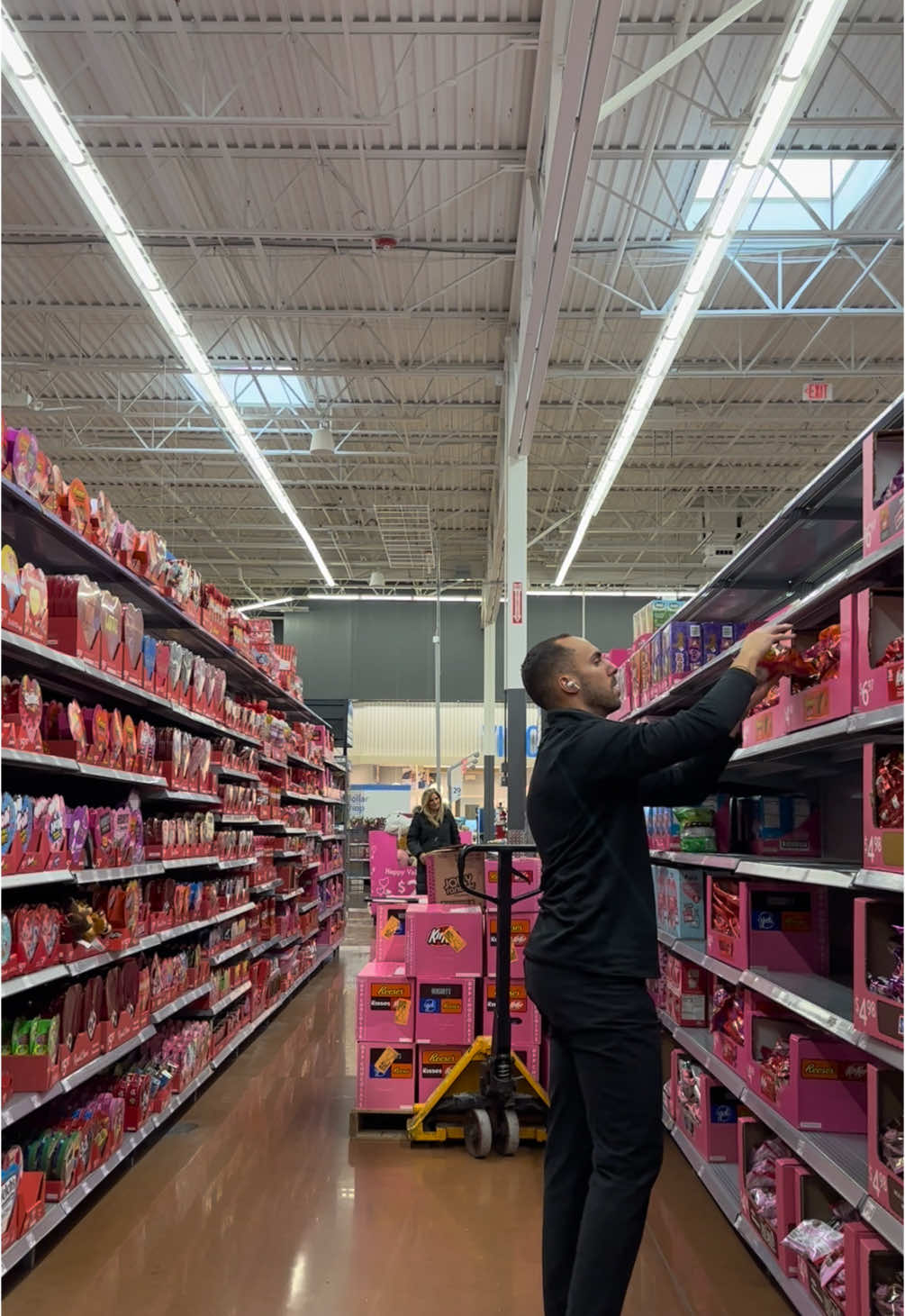 Work grind #fyp #9to5 #sales #dayinmylife #hershey #walmartfinds 