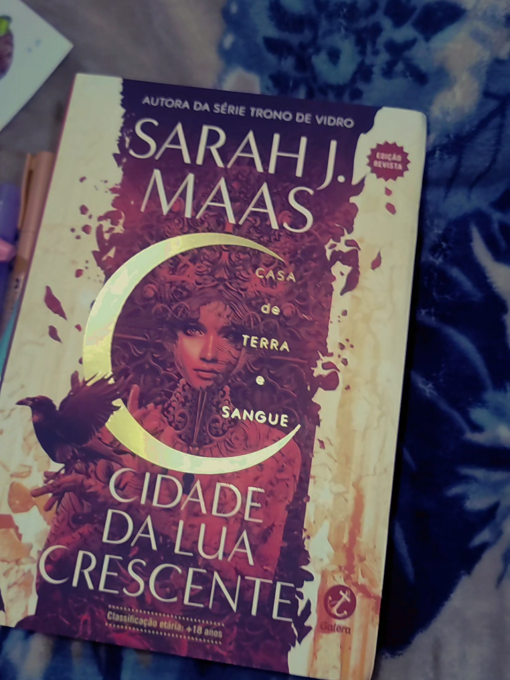 nada contra um bom suspense, mas eu amo livros de romance e fantasia 😭❤️‍🩹 #BookTok #romance #fantasiabooks #sarahjmaas #alihazelwood 