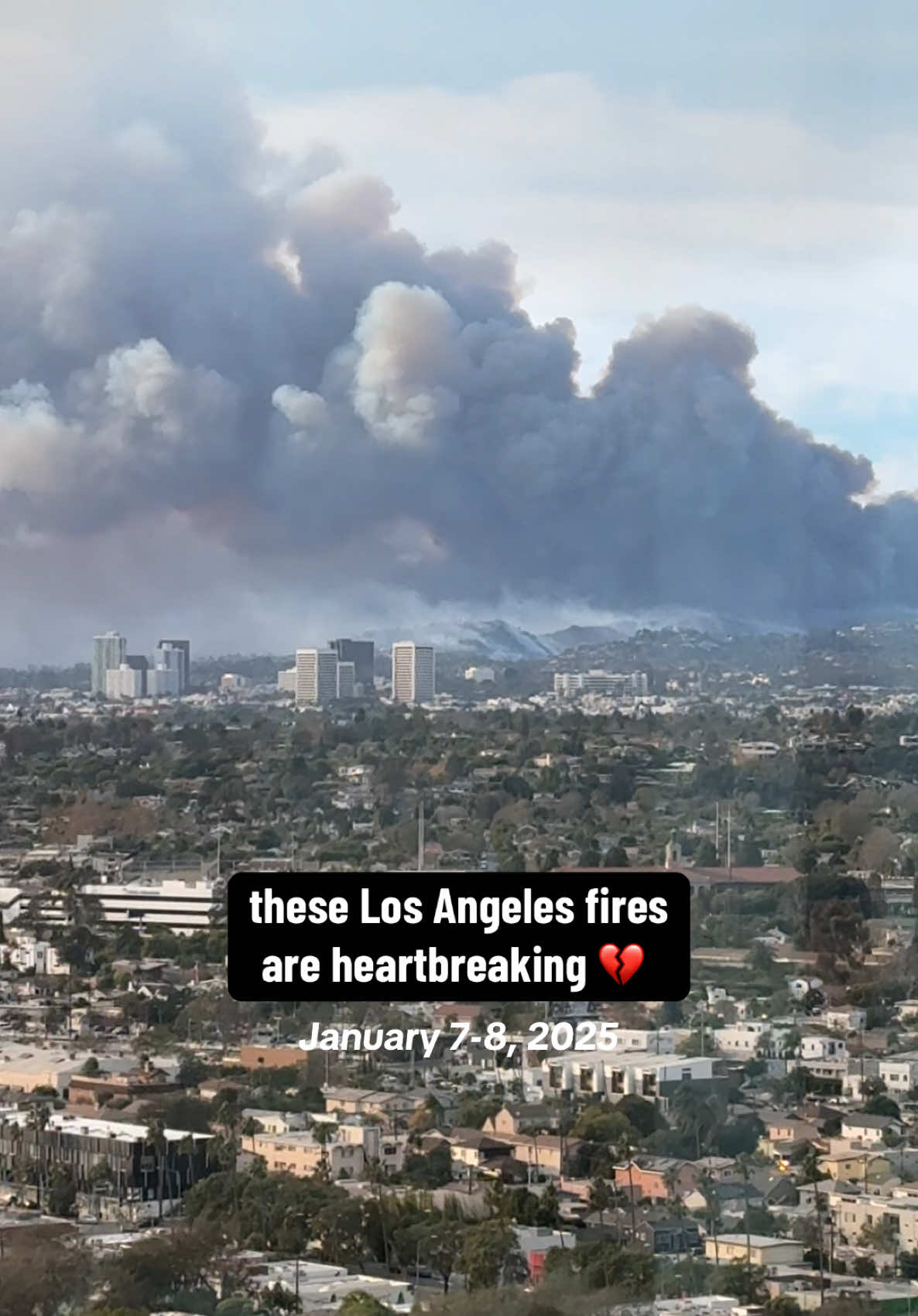 these California wildfires are devastating and I have no clue how to help 💔 it’s day 2 but I’ve been capturing this since 13 minutes after it first started… there has to be something useful I can put that towards?! Right? If anyone has tips or anyways that we can help, PLEASE let me know. It’s hard to just sit here & watch this all happen from afar. Hoping everyone stays SAFE (that’s the most important thing bc things can be replaced) & prayingggggg this starts getting contained soon! Also, so grateful for the first responders and volunteers who have been working nonstop… I see you flying in & out of the fire and I am so grateful for your hard work! #californiawildfire #losangeleswildfire #pacificpalisades #pacificpalisadesfire #eatonfire #losangelesfire 