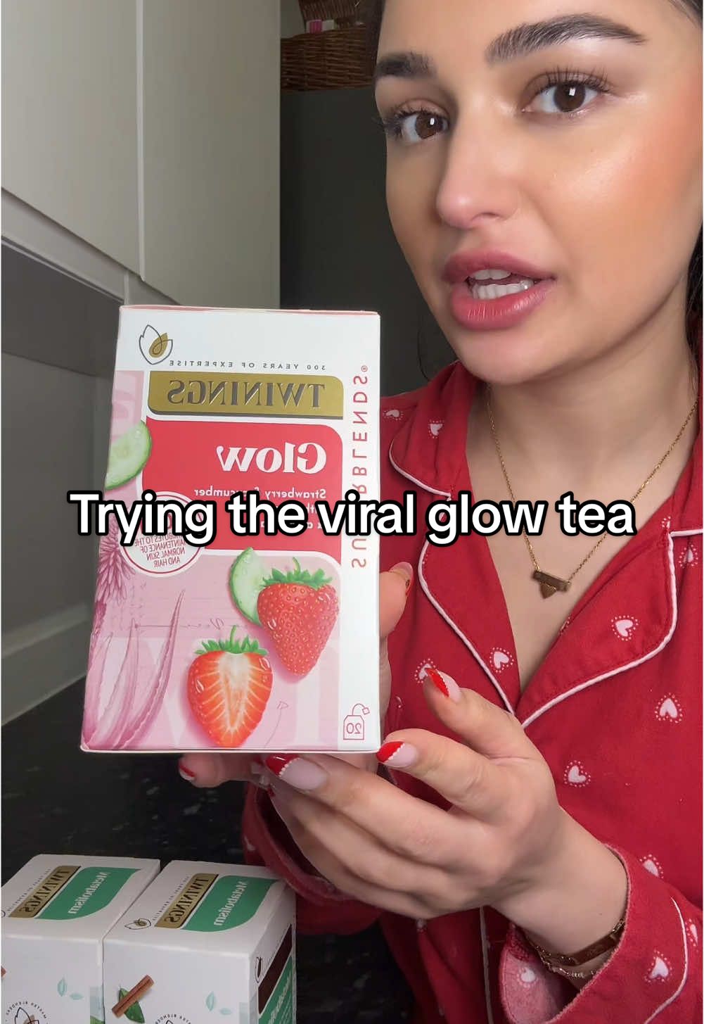 Finally trying the viral tea I’ve been seeing all over TikTok!  @twinings official. @Tesco @Holland & Barrett @Apple TV  #glowtea #twinings #metabolismtea #wickedthemusical #teatok 