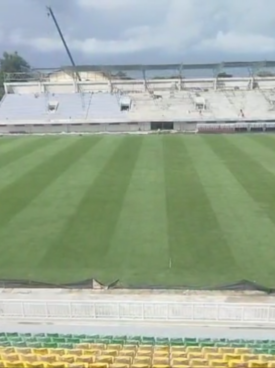 Stadion BJ Habibie Pare - Pare #stadionindonesia #stadionbjhabibie #stadionbjhabibieparepare #psm #psmmakassar #lapanganbola #lapangandesa 