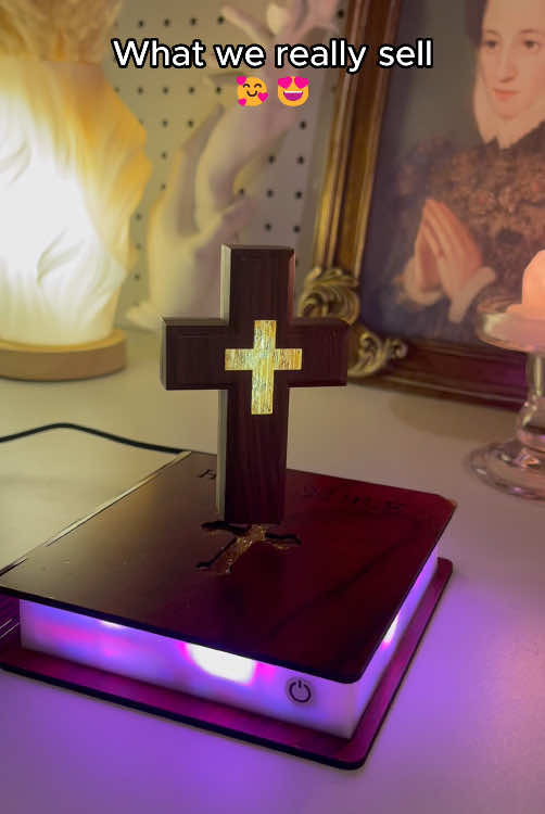 pray with floating cross bible✝️#jesus #Love #bible #foryoupage #goodthing #coollaa#levita #god#holybible