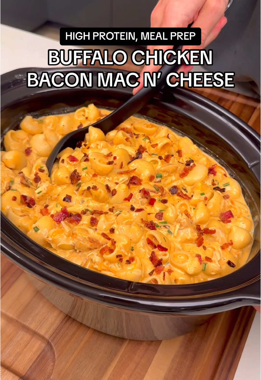 Buffalo Chicken & Bacon Mac n’ Cheese Most Viral Meal Prep Recipes of 2024 #4 UPDATED MACROS: Per serving (makes 11) 490 Calories 46g Protein 54g Carbs 13g Fat *macros were off in the video, use the macros above for more accurate reference! This is a recipe from my new Slow Cooker Meal Prep Cookbook, which is officially here! 80+ indulgent meal prep recipes, just like this one. I spent a year fully dedicated to making the best high protein slow cooker recipes that exist, and everything I learned is distilled in the book 🙌. Link is in my bio. Ingredients: 32oz diced chicken breast 100g buffalo sauce (~1/2 cup) 30g Worcestershire sauce (~2 tablespoons) 18g Chicken bouillon (1 tablespoon) Salt/Pepper/Garlic to taste 3 orange bell peppers 2 onions High: 2-3 hours OR Low: 3-4 hours 672g pasta, cooked to 50% (Aka, cook for half the time shown on the box) Blended Buffalo Cheese Sauce: 800g 2% cottage cheese 50g 1/3 fat cream cheese 100g extra sharp cheddar cheese 60g parmigiano reggiano 120g buffalo sauce 300ml milk 30g honey Salt & pepper to taste 18 slices centercut bacon 400 degrees, 20-30 mins Notes: - For accurate “serving sizes” - weigh your empty slow cooker BEFORE starting anything. Once everything is done, weigh it again, and subtract out the “before” weight - this will give you the total weight of the recipe. Divide this by the # of servings (11 in this case) to get the exact serving size - Store everything frozen - no need to thaw, just toss in the microwave with 2-3 tablespoons of milk or water, cover with a paper towel, and microwave for 3-5 mins until heated through - Make sure to blend the cheese sauce for 2-3 mins to ensure it’s completely smooth all the way through - heating up slightly in the microwave can help with the process #stealthhealth #mealprep #healthyrecipes #healthyrecipesfordinner #EasyRecipe #mealprep #highproteinrecipe #macrofriendlyrecipe #lowcalorierecipe #countingcalories #trackingmacros #Fitness #crockpotrecipe #slowcookerrecipe #slowcookermealprep #healthyslowcookerrecipes #buffalomacncheese #buffalochicken