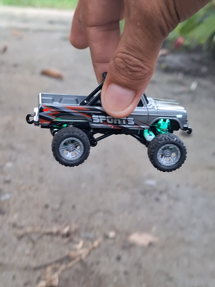OEIN Mini RC Car,1/64 Scale, Alloy RC Big Wheel Truck, 24GHz Remote Control, 4x4 Off-Road Vehicle, with Body Light and Headlight, USB Rechargeable, Suitable for All Terrain, Gift Toy for Boys. #rc #toys #cars 