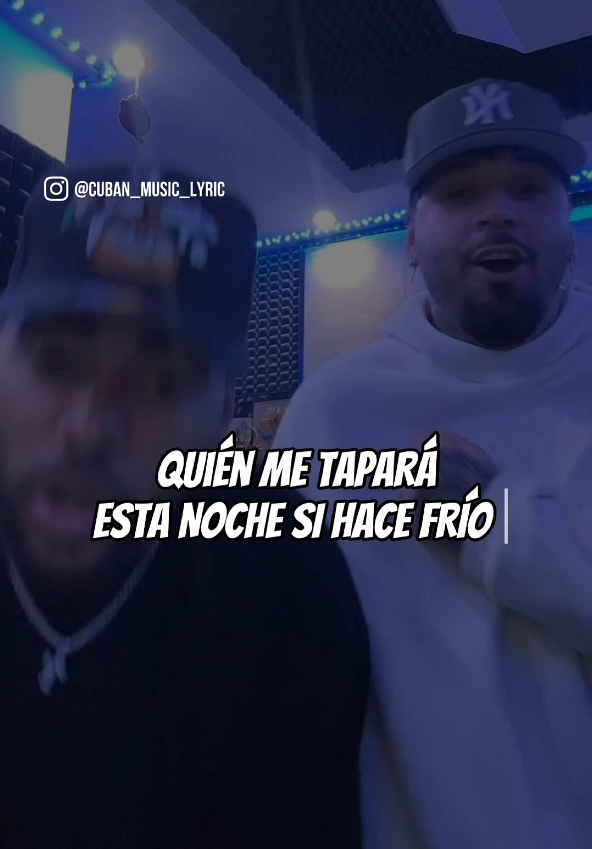 Quién me tapará esta noche si hace frío 🥶 #charlyyjohayron #corazonpartido 