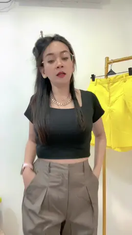 hotpen selutut sedengkul nich..gemush warna nya  #hotpentswanita #hotpentsjumbo 
