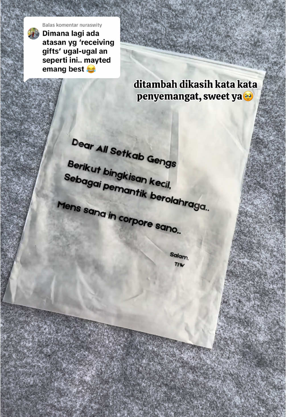 Membalas @nuraswity  Atasan mana yg ngasih kata kata penyemangat untuk teamnya?🥹 Kami menerima jasa sablon packaging untuk semua jenis kemasan! Free design dengan kualitas terbaik!😍  #sablon #sablonkaos #teddyindrawijaya #mayorteddy #mayorteddyindrawijaya 