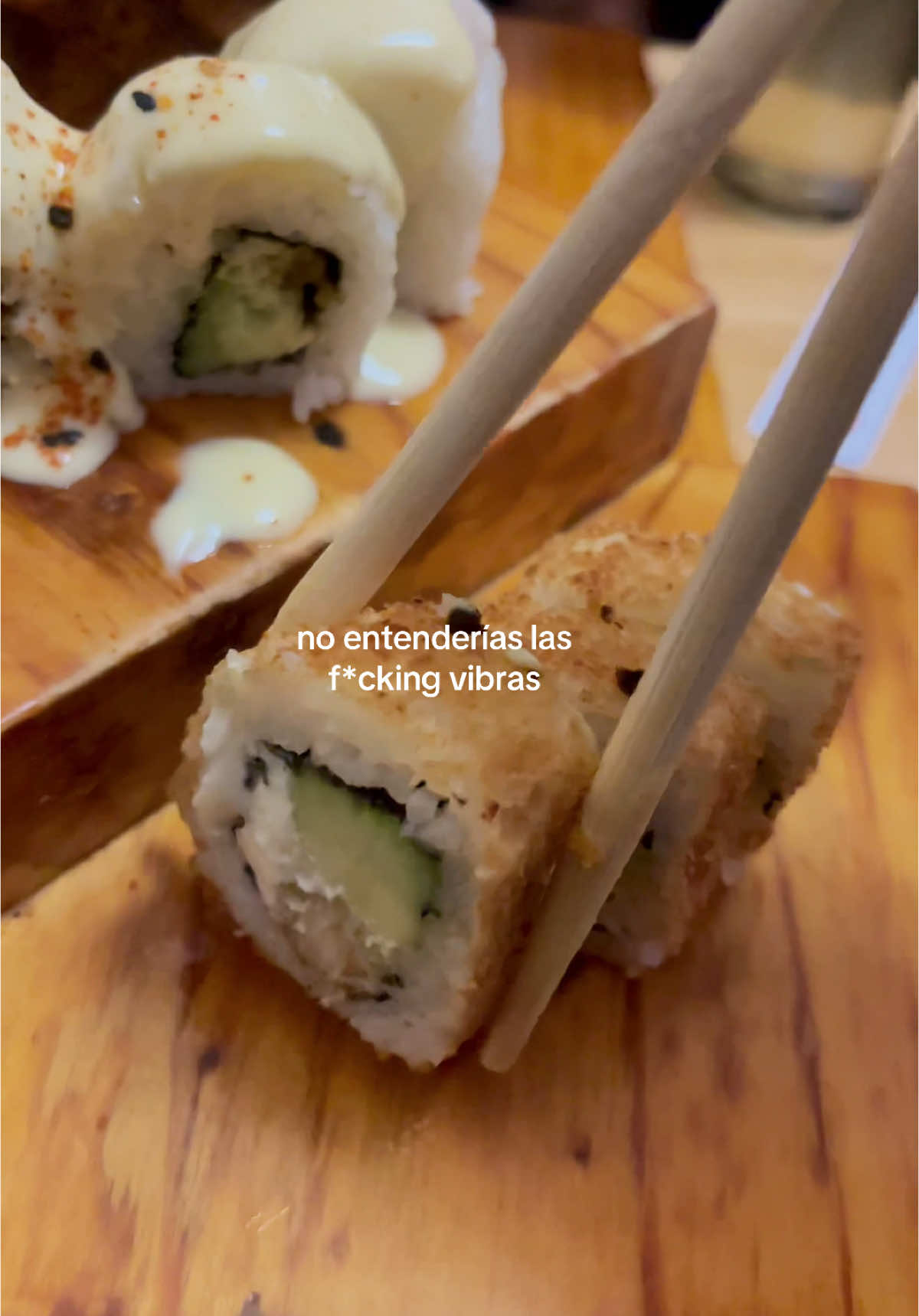 cada bocado es una deliciaaa🤤 AHHHH🥢 #makis #sushilover #paratiiiiiiiiiiiiiiiiiiiiiiiiiiiiiii #fyp 