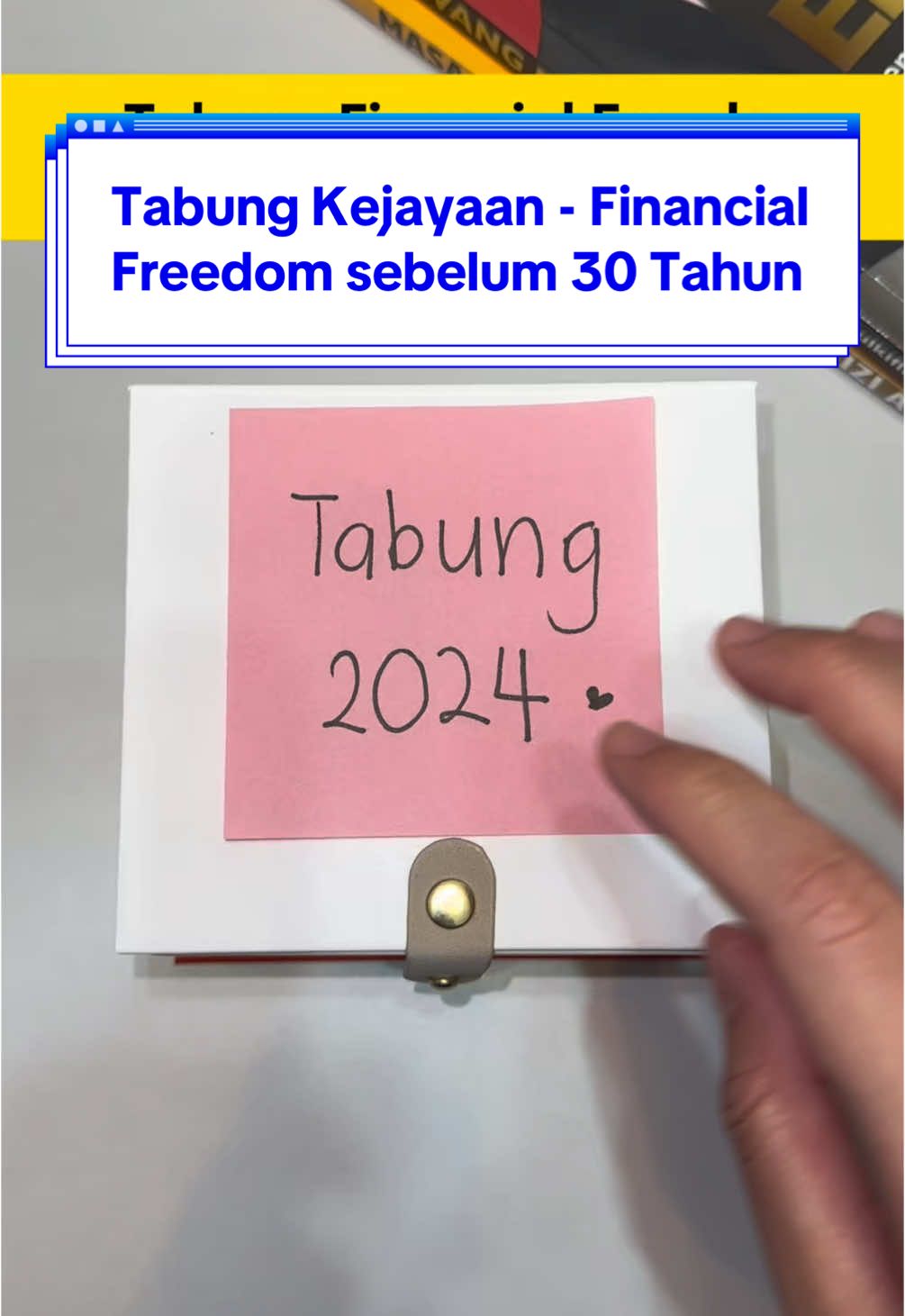 Replying to @Zurina | Trusted Dealer Anak muda mesti ada KOTAK KEJAYAAN ni! Simpan duit asyik tak lekat, eh simpan emas cepat pula bertambah! 🔥 Nak belajar simpan emas? Rujuk pinned video okay! #publicgold #goldbar #dinar #emas #gold #publicgoldindonesia #odahsolehah #simpanemas #akaunGAP 