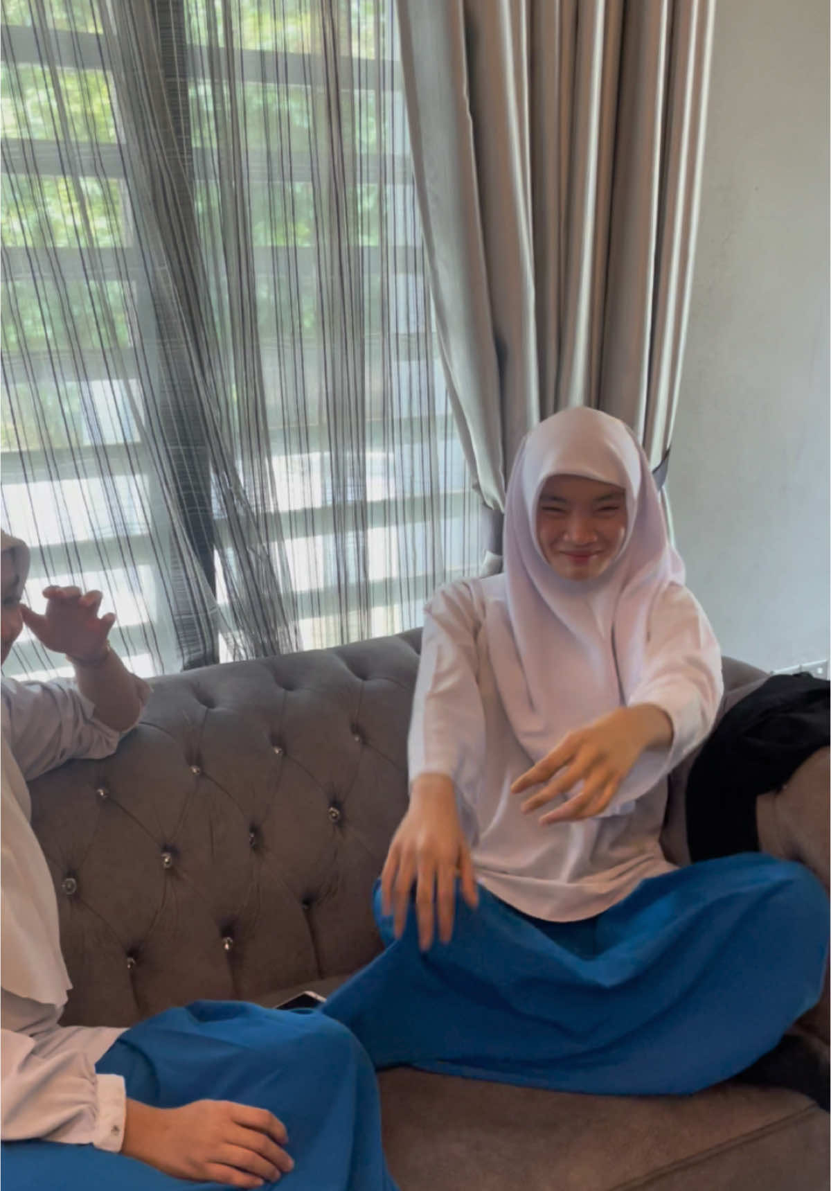 Jangan v dey poktaq maroh,,dia selagi tak puah hati buat la 50kali pun sapa jadi 🤭@Yana BEBEGLOWSKINCARE 
