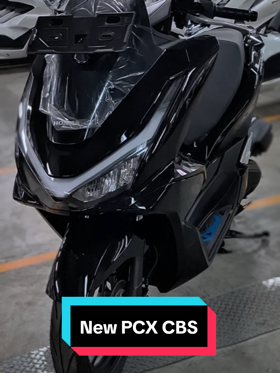 New PCX 160 CBS..🤩 #CapCut #pcx160 #newpcx160 #pcxindonesia #hondapcx #honda #hondaponorogo #hondahits #hondajatim #hondaindonesia #mpmponorogo #mpmhondajatim #mpmdistributor #mpmhondahits #marketinghonda #nabati #oreo #chocolate #chocolatos #slayolay #yakult #fypage #fypdongggggggg #fyp >'viral #fyppppppppppppppppppppppP #folowersss #follow #like #pleaslikefollow #fyp #pleasfyp #fypindonesia 