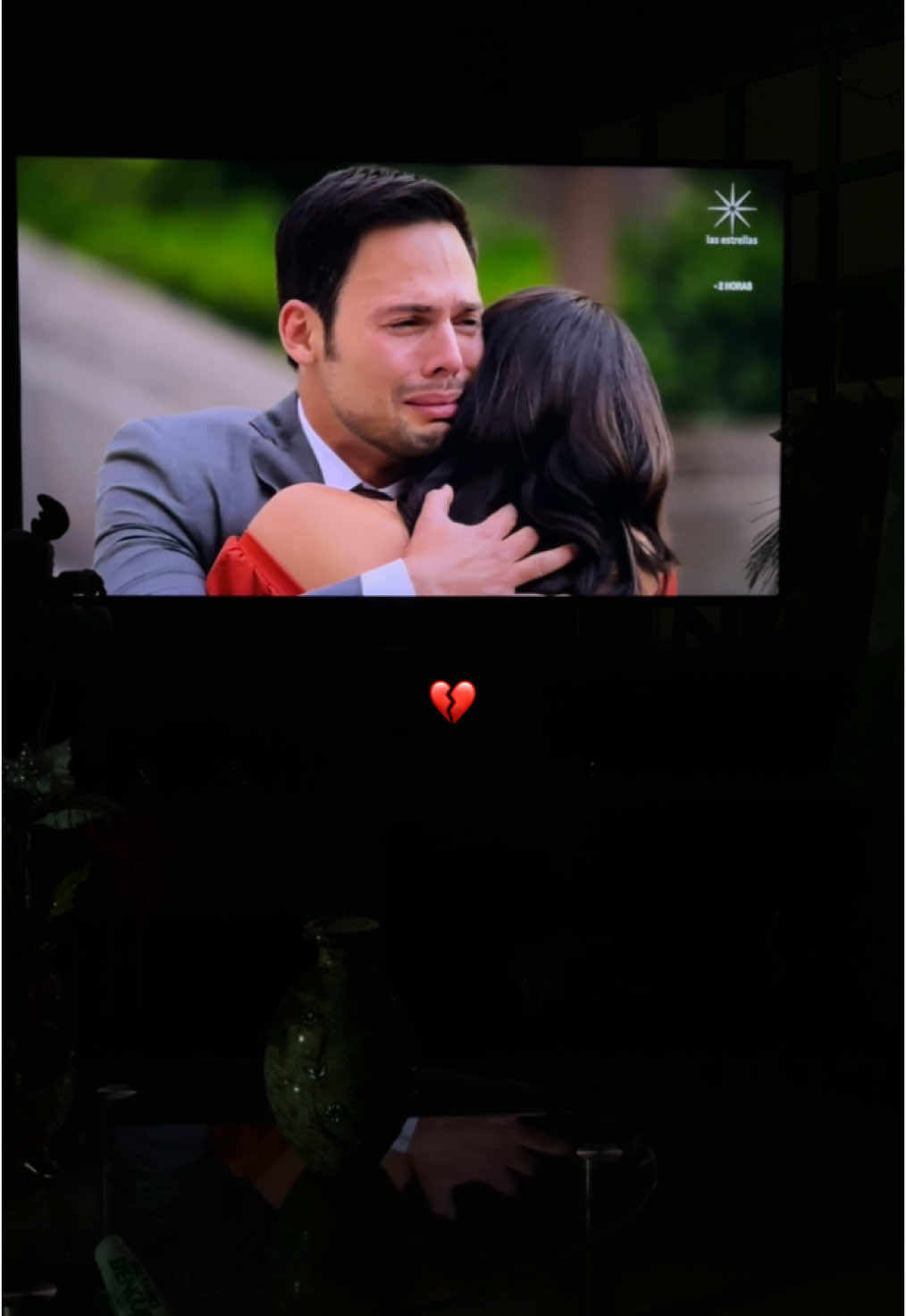 Pero porque pasan tantas cosas tristes?? 😭 #lashijasdelaseñoragarcia #lashijasdelaseñoragarcia👩🏼‍🤝‍👩🏻 #lashijasdelaseñoragarcía #valeriagarcia #nicolasportilla #telenovelas #telenovela #telenovelasmexicanas #nicoleria 