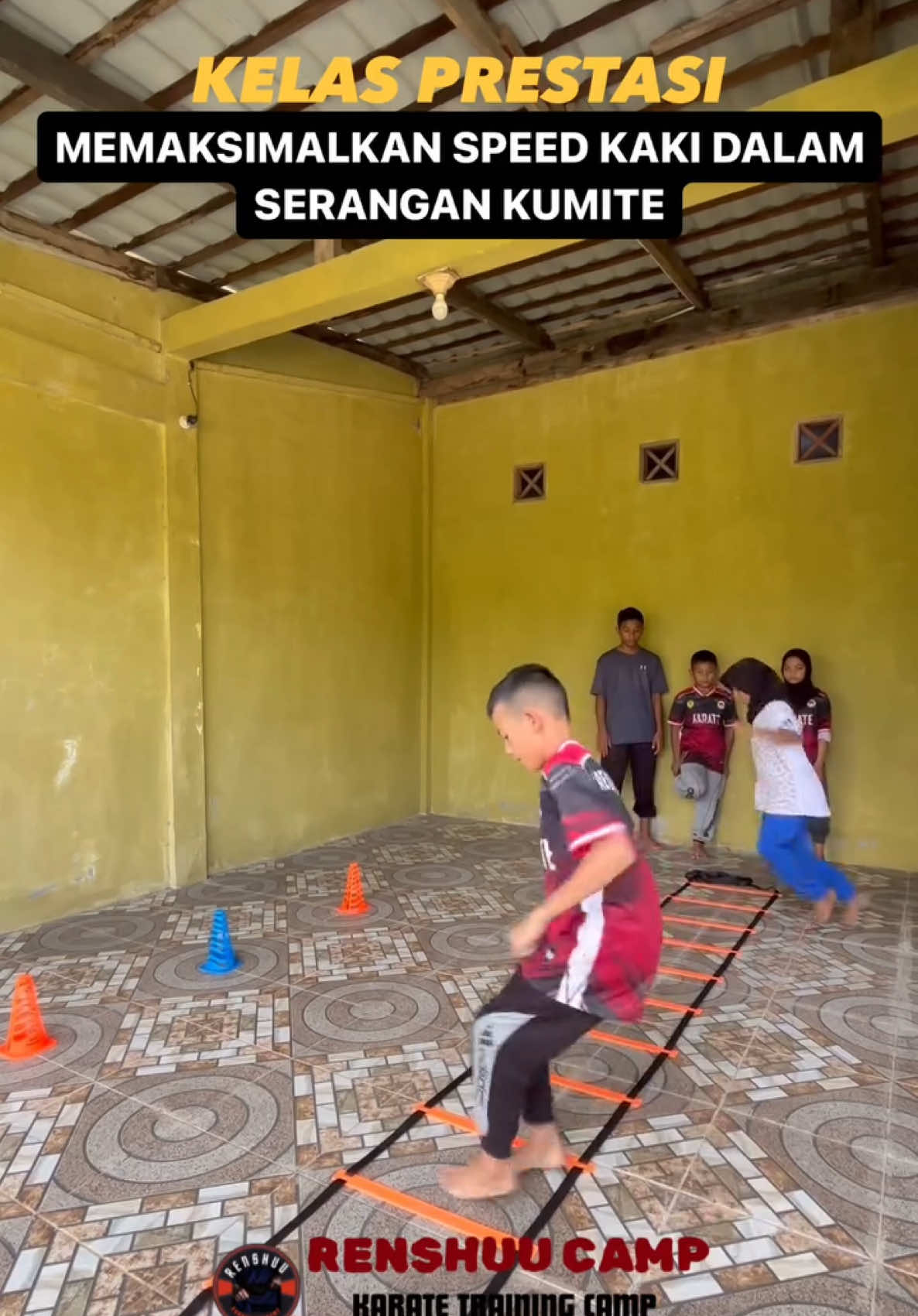 🔥 Tingkatkan speed dalam kumite! ⚡ Teknik cepat, reaksi tajam, dan strategi tepat adalah kunci dominasi di dojo maupun tatami #karate #kumite #kumitetraining #karatespeed #agility #viral #trending #fyp