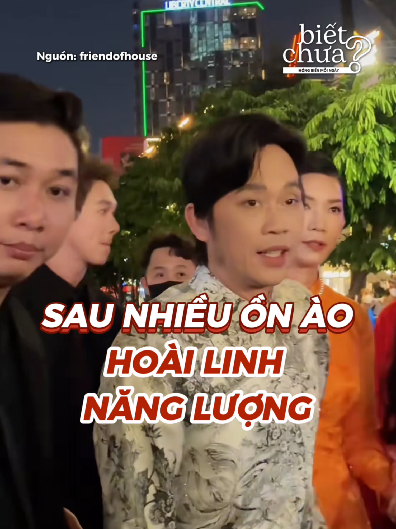 Sau nhiều ồn ào, Hoài Linh năng lượng, hoạt náo biểu diễn cùng 2 đàn em  Đang hát mà dân tình cứ ngỡ nam nghệ sĩ diễn hài #yan #bietchua #yanbietchua #tiktok #xuhuongtiktok #tiktokgiaitri #tiktokxuhuong #hoailinh