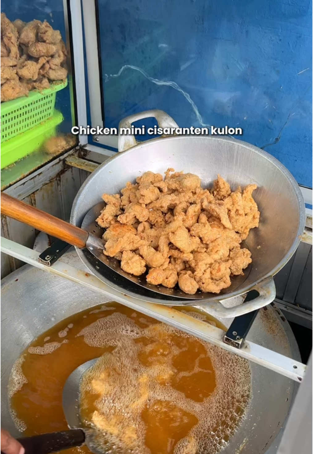 Kita sebut aja chicken mini di sd cisaranten kulon. Ngenah murah gurih cobain gera  #creatorsearchinsights #nowocuneng #fyp #fypシ 