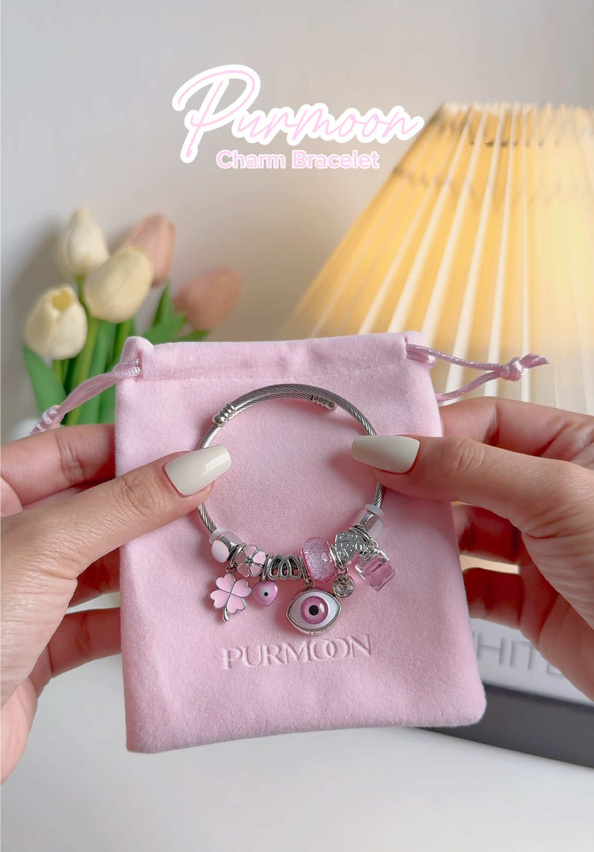 Two priceless things you can give to a woman – love and jewelry. 💁🏼‍♀️💗✨ #purmoonbracelet #purmoon #bracelet #charmbracelets #giftideas #banglebracelets #braceletforwomen