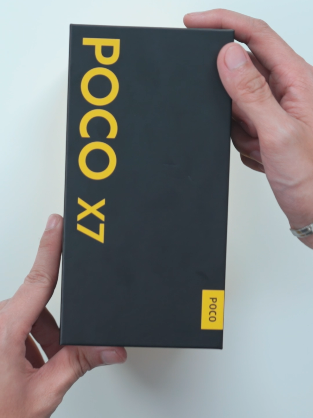 Unbox the #POCOX7 🏆 Discover the features that make it your perfect tech companion. *Note: In-box charger availability may vary by region. Check with your local official sales channels for details. #POCOX7Series 