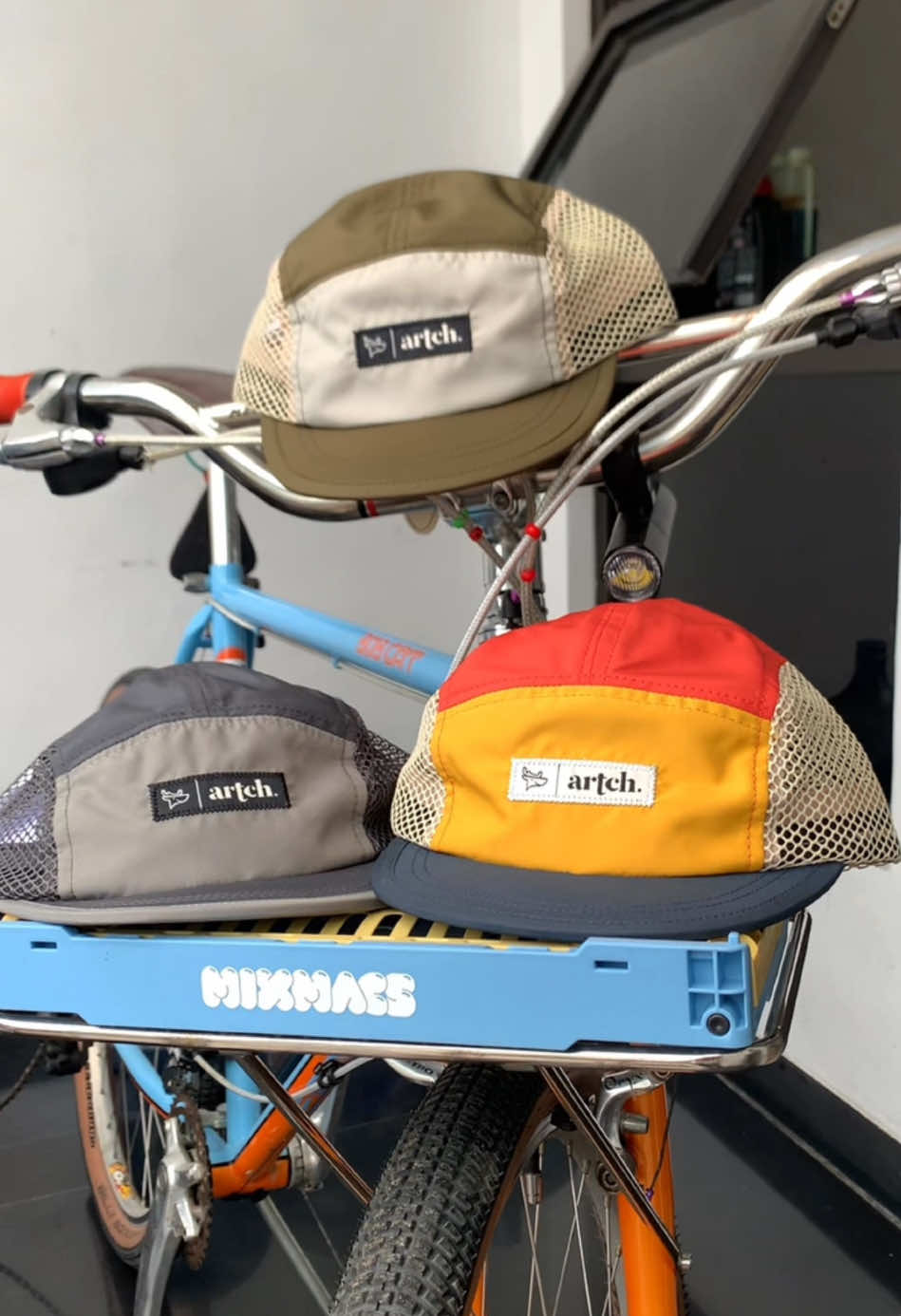 Siap jelajahi jalanan dengan gaya dan kenyamanan? 🏞️🚴‍♂️ Topi Bobstreet dari Artch Official hadir dengan desain ringan, ventilasi maksimal, dan perlindungan untuk setiap petualangan bersepeda kamu. Lindungi kepala, tetap stylish, dan taklukkan setiap rute! #ArtchOfficial #TopiBobstreet #Sepeda #CyclingStyle #AdventureReady #rideinstyle #Artch #fyp #fypシ゚ #fyppppppppppppppppppppppp 