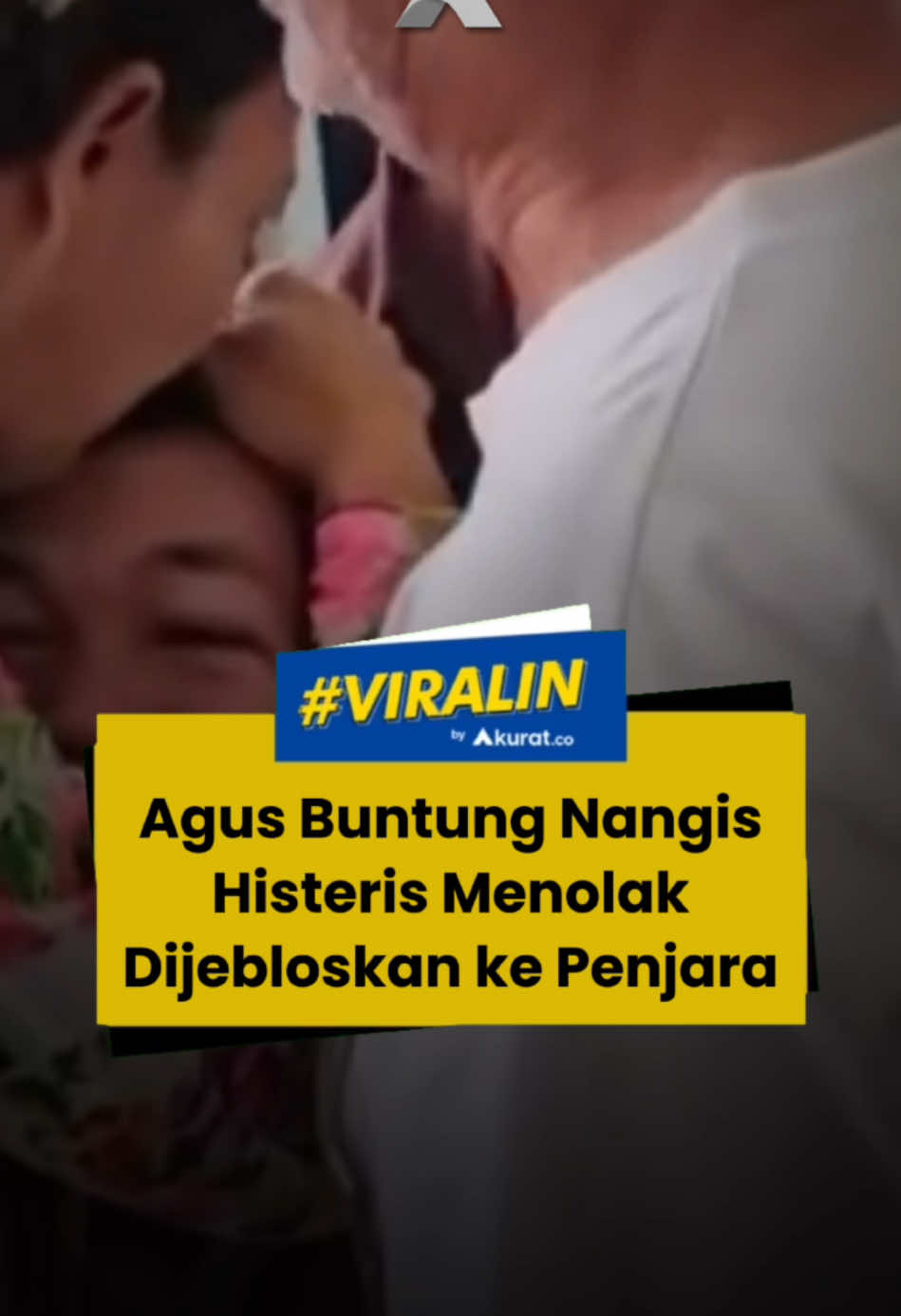 Tersangka kasus pelecehan seksual I Wayan Agus Suartama alias Agus Buntung sempat teriak-teriak ketika hendak ditahan di Lapas Kelas IIA Kuripan Kabupaten Lombok Barat, Nusa Tenggara Barat (NTB), Kamis (9/1/2025). Pihak kejaksaan menahan Agus Buntung setelah berkasnya dinyatakan lengkap atau P21. Ia langsung ditahan setelah diserahkan dari penyidik Polda NTB kepada pihak kejaksaan atau pelimpahan tahap kedua. 🎥: Dok. Istimewa. #viral #nusatenggarabarat #kasusagusbuntung #akuratco 